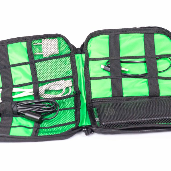 Нессесер для проводов, наушников и зарядных устройств (2)