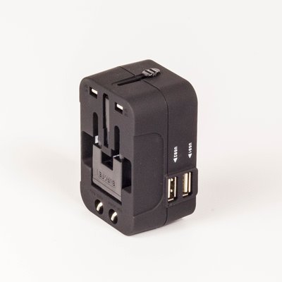 Универсальный адаптер для путешествий